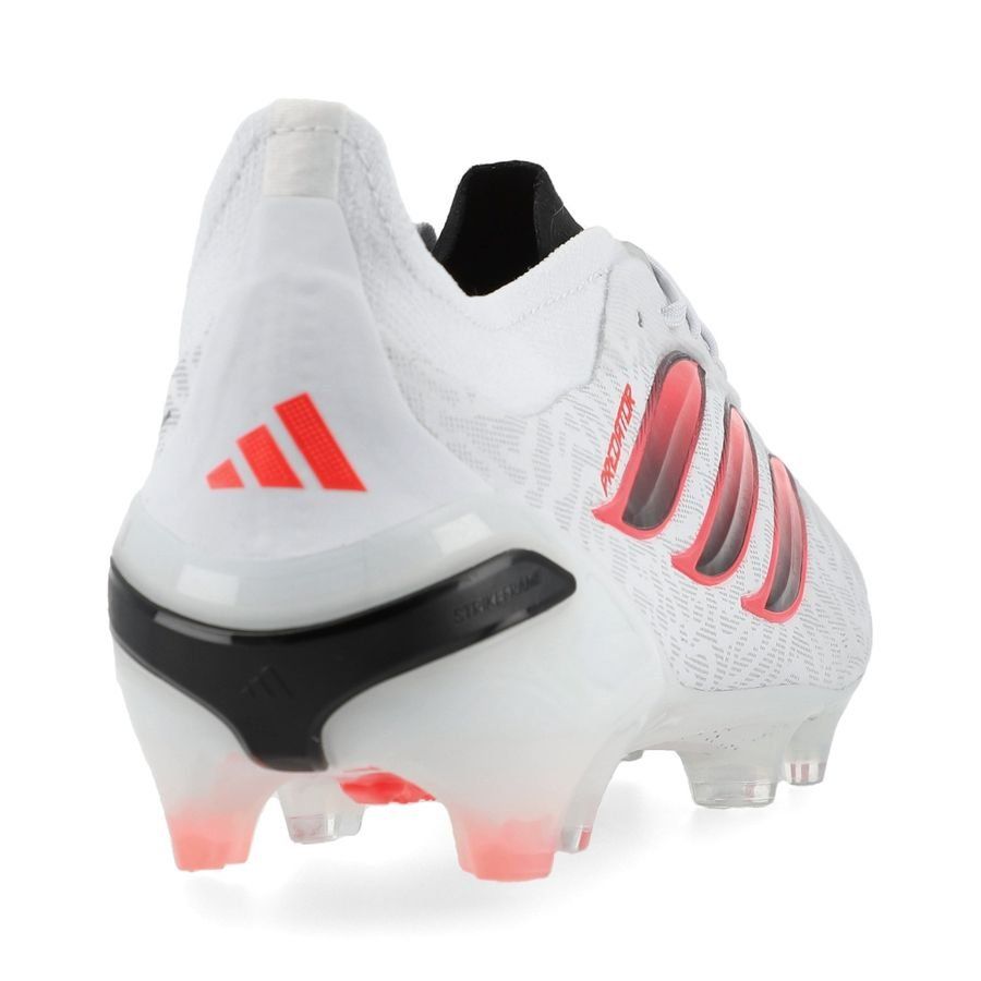 Adidas Predator Elite FG Chaos vs Control - Crampons de football