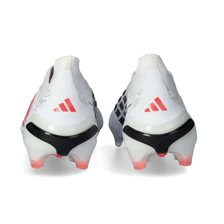 Adidas Predator Elite FG Laceless Chaos vs Control - Crampons de football